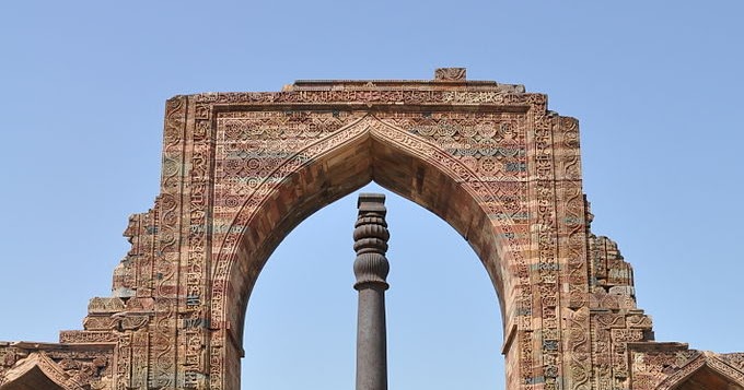 Nanostructures in India’s Iron Pillar of Delhi (circa 400 CE)